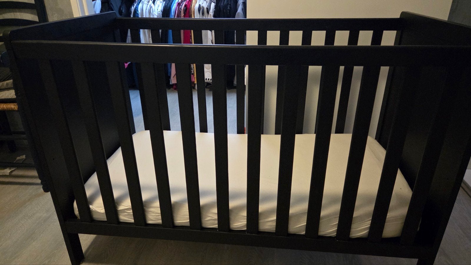 Ledikant zwart + aerosleep matras, Ophalen, Gebruikt, Ledikant