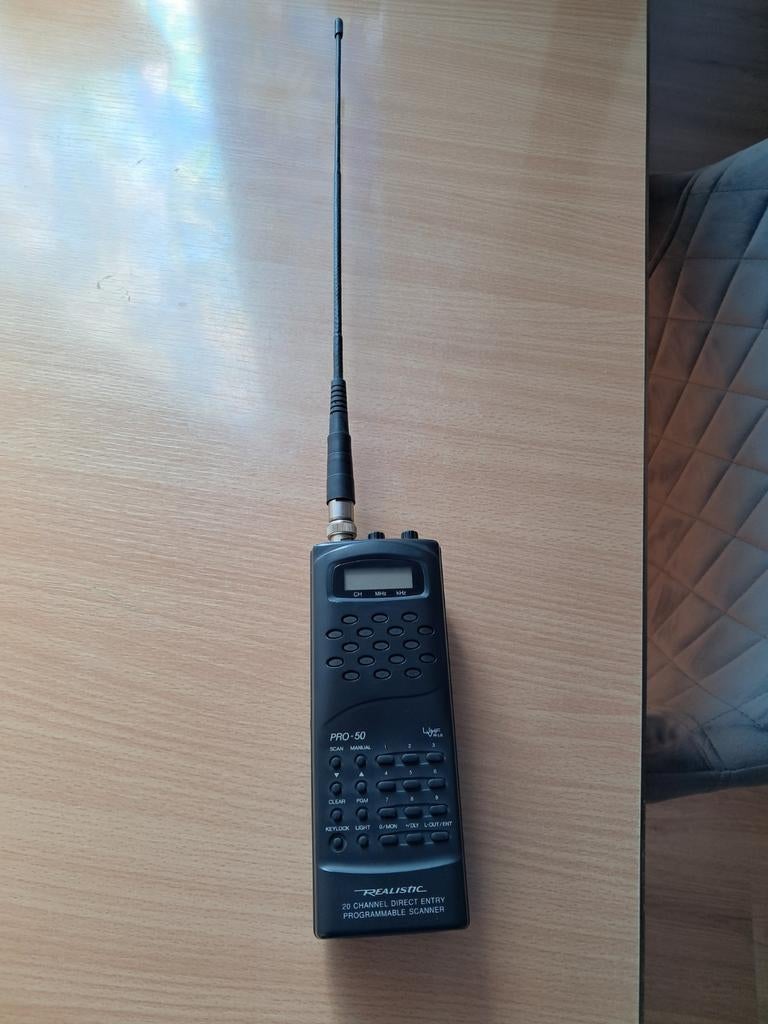 Realistic PRO-50 programmeerbare scanner (zonder oplader), Telecommunicatie, Scanners, Ophalen