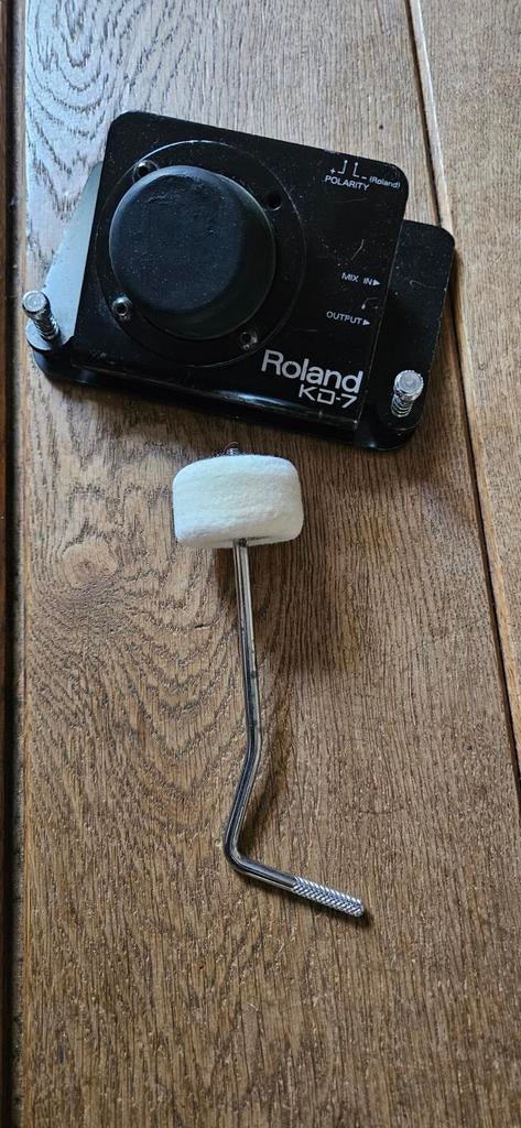 Roland KD-7 Kick Trigger Unit met klopper, Ophalen of Verzenden, Gebruikt, Roland, Elektronisch