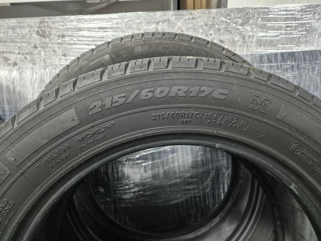 Michelin agilis 215 60 17 c  bestelbus banden 104/102h, Ophalen
