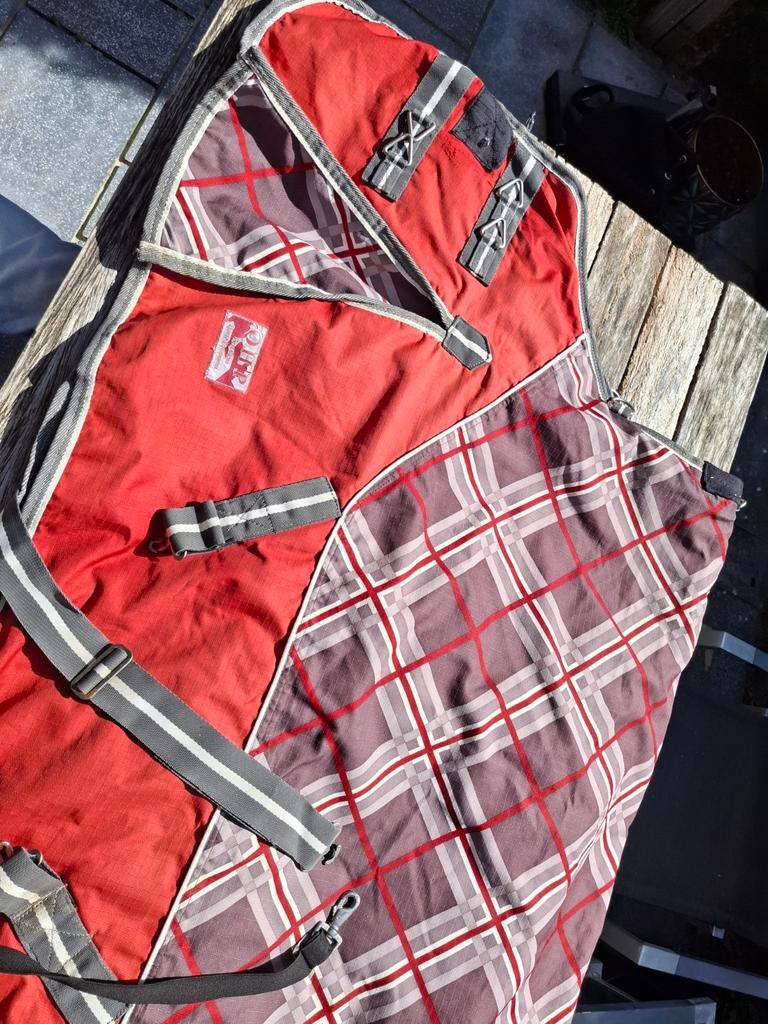 Te koop: winterdeken 175cm, rood/bruin, Ophalen of Verzenden, Gebruikt