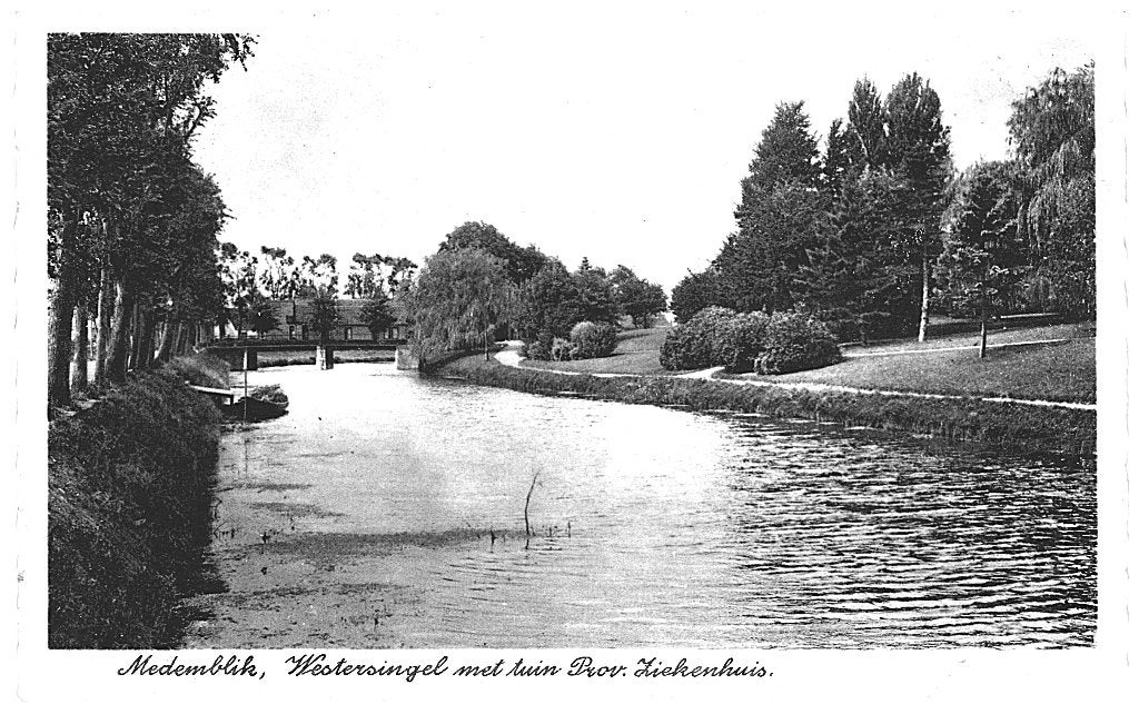 700135 Medemblik NH 1941 Westersingel m tuin Prov Ziekenhuis, Ophalen of Verzenden, 1940 tot 1960, Gelopen, Noord-Holland
