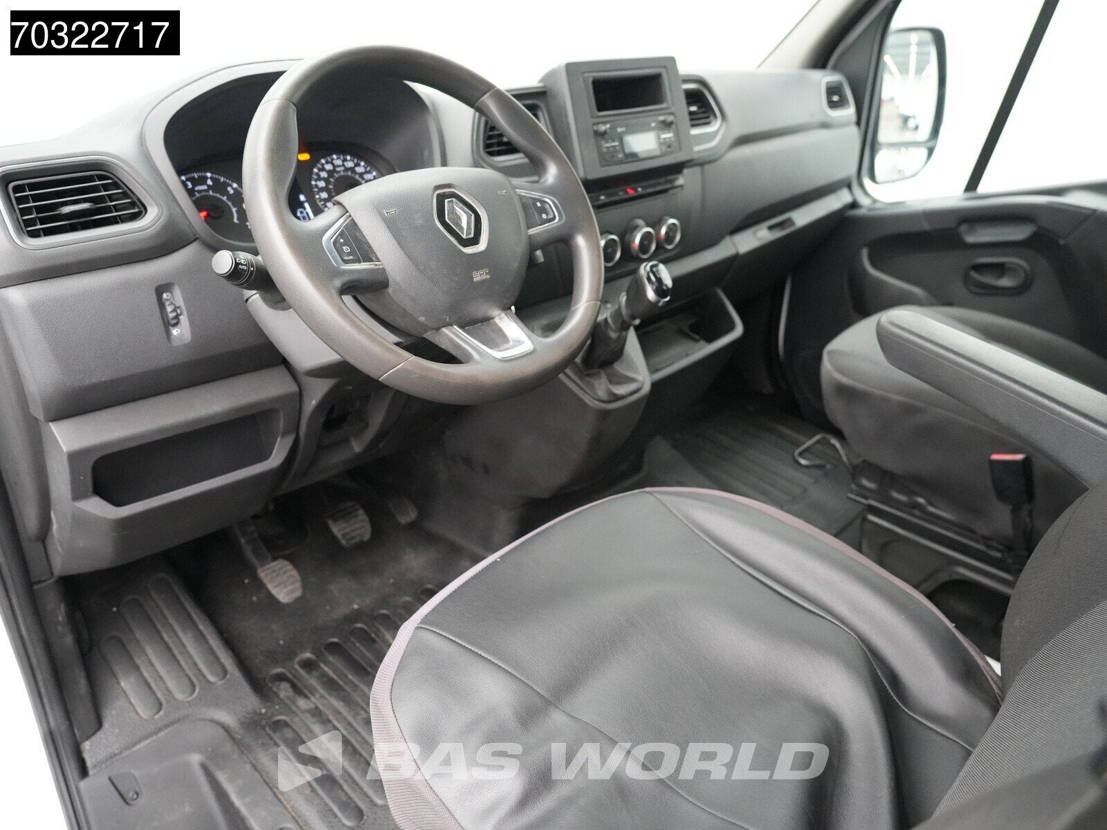 Renault Master 130PK Kipper Dubbel Cabine 3500kg trekhaak Ai, Auto's, Gebruikt, Euro 6, 4 cilinders, Renault