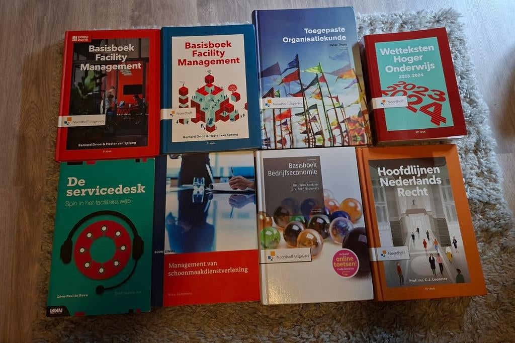 Studieboeken Facility Management, Boeken, Studieboeken en Cursussen, Ophalen, Zo goed als nieuw, HBO