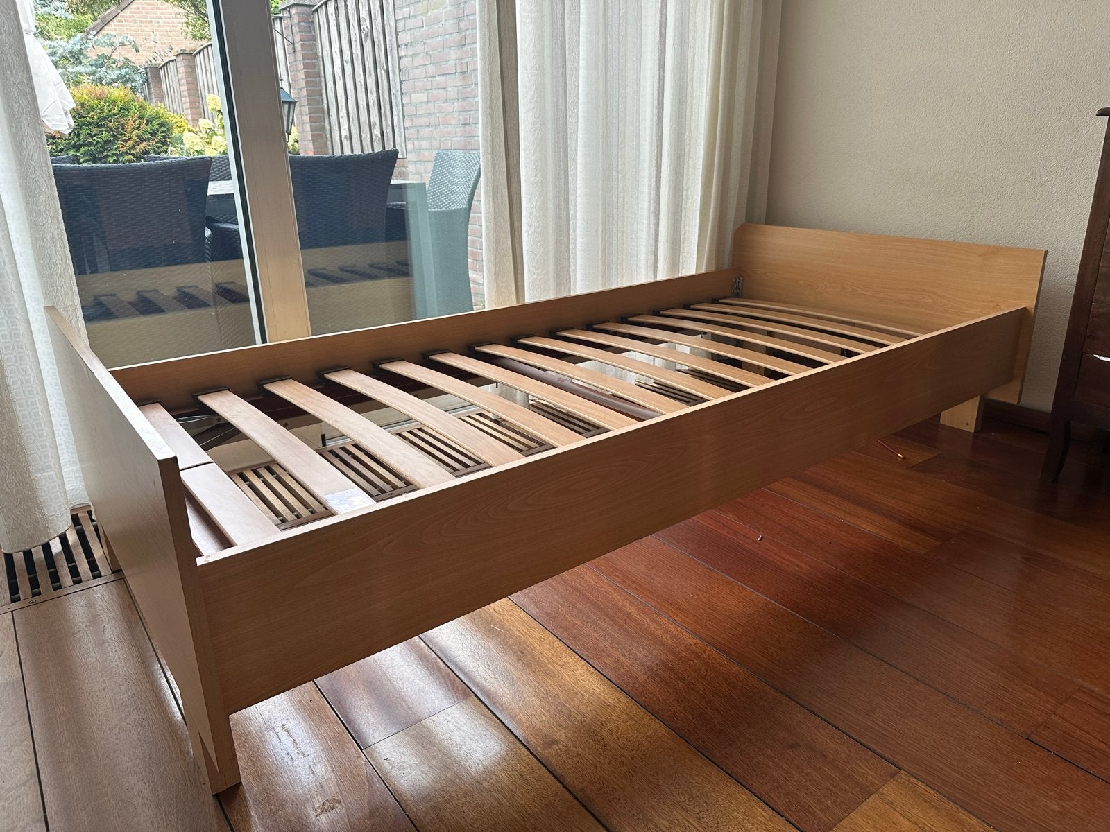 Eenpersoonsbed met lattenbodem, Ophalen, 90 cm, Eenpersoons, Bruin