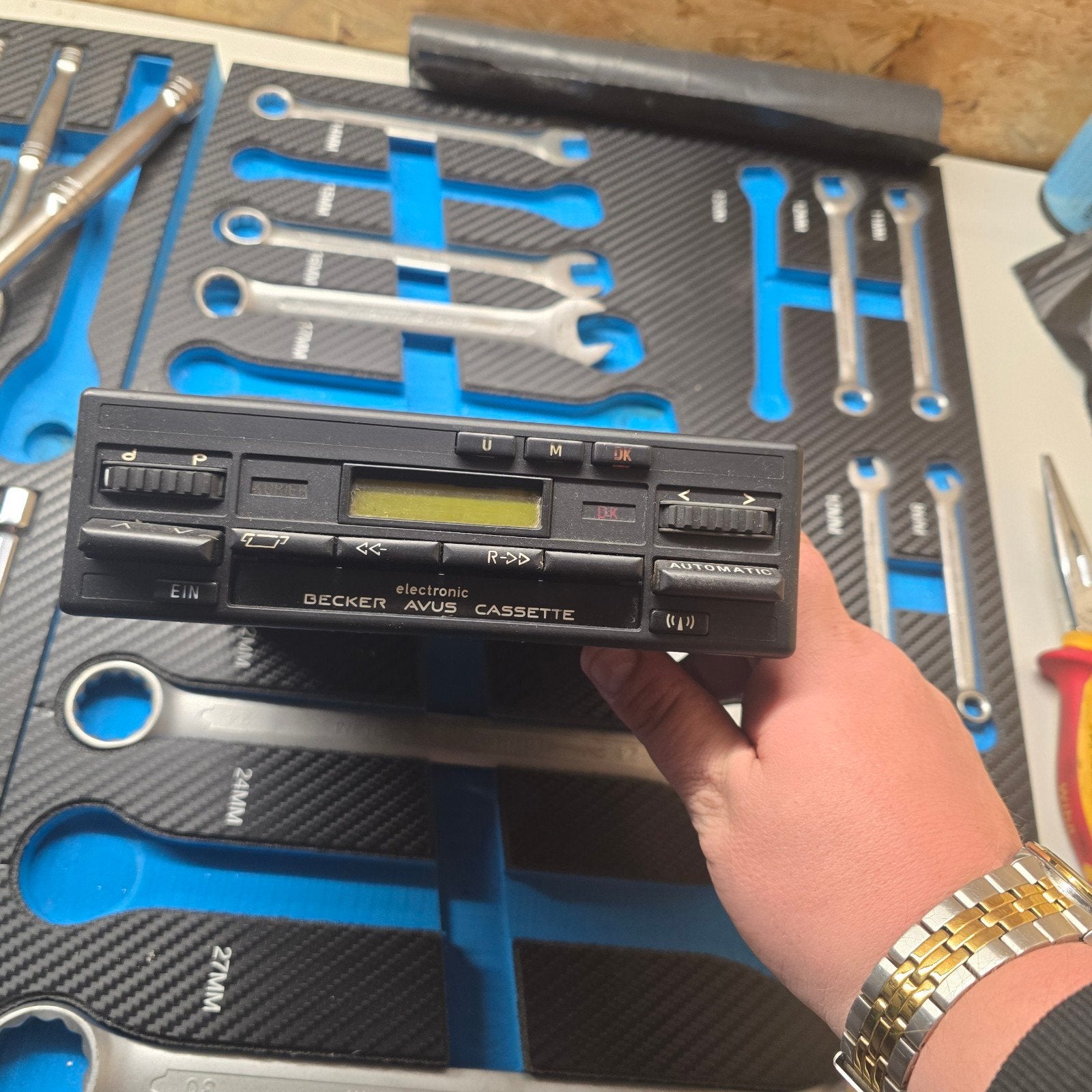 Becker avus 714, Ophalen
