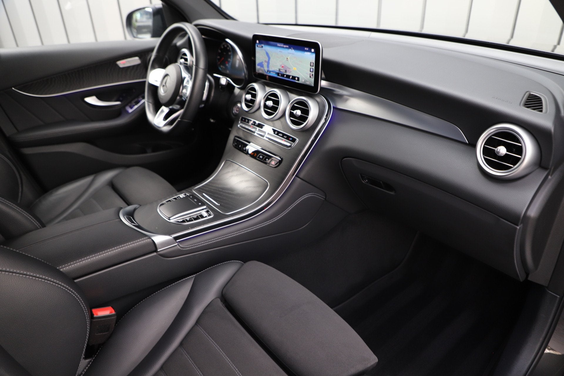 Mercedes-Benz GLC 300e AMG 4-Matic | 320PK | Luchtvering | H, Auto's, Mercedes-Benz, Automaat, Gebruikt, 4 cilinders, 320 pk