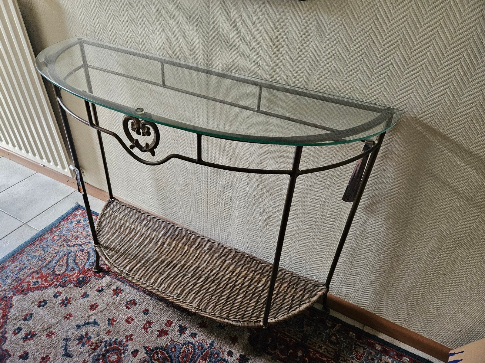 Glazen haltafel met smeedijzeren frame en rotan plank, Ophalen, 25 tot 50 cm, Rechthoekig