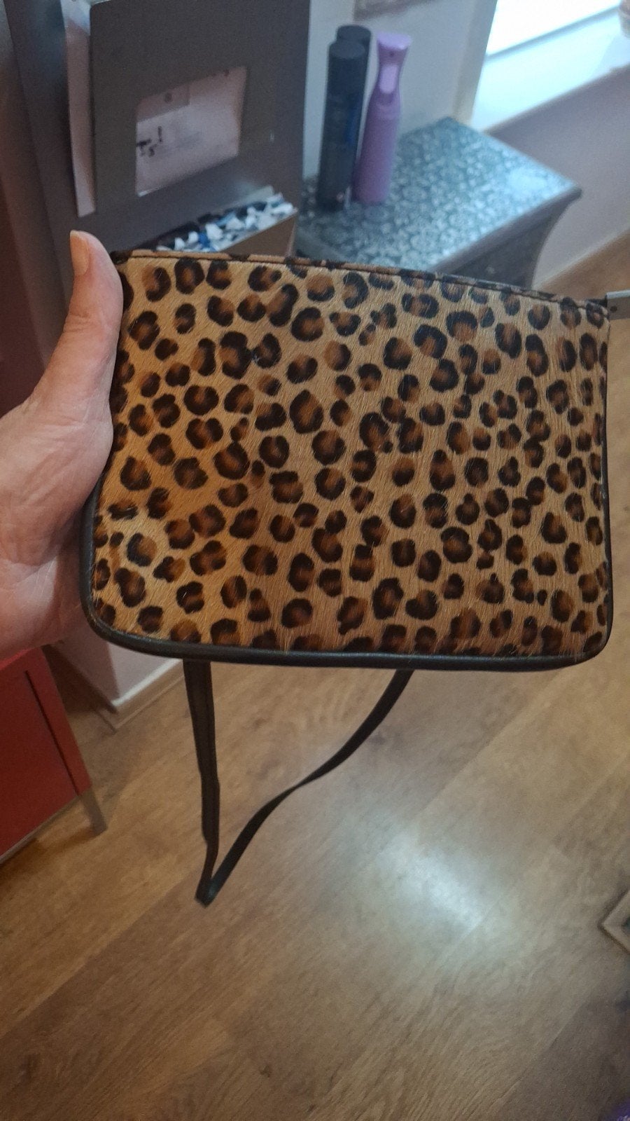 Charm Londen tas, Sieraden, Tassen en Uiterlijk, Ophalen of Verzenden, Nieuw, Bruin, Schoudertasje
