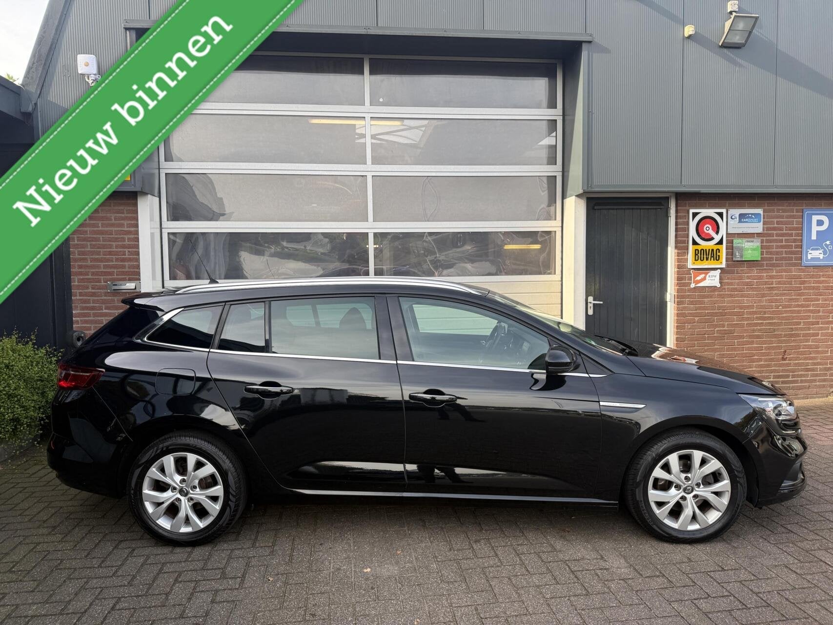 Renault Megane Estate 1.3 TCe Limited TH/CARPLAY *ALL-IN PRI, Auto's, Voorwielaandrijving, 12 maanden, Stof, Gebruikt