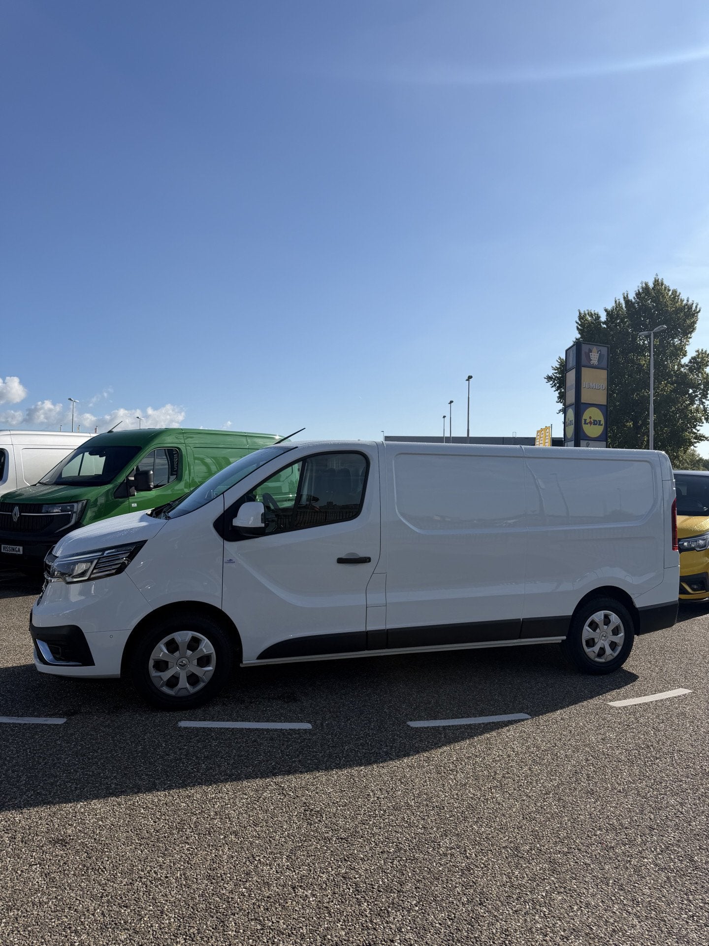 Foto 3 van Renault Trafic L2H1 | Work Edition| Trekhaak | Camera | Navi