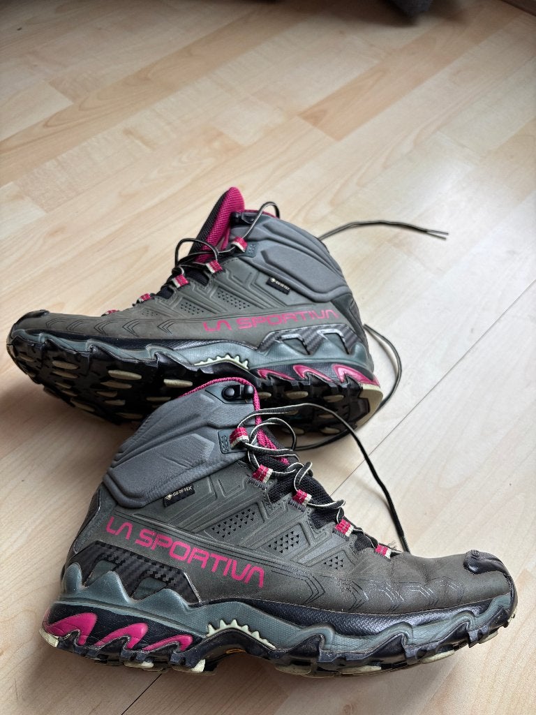 La Sportiva wandelschoenen dames, Kleding | Dames, Schoenen, Verzenden, Wandelschoenen, Zo goed als nieuw, Roze