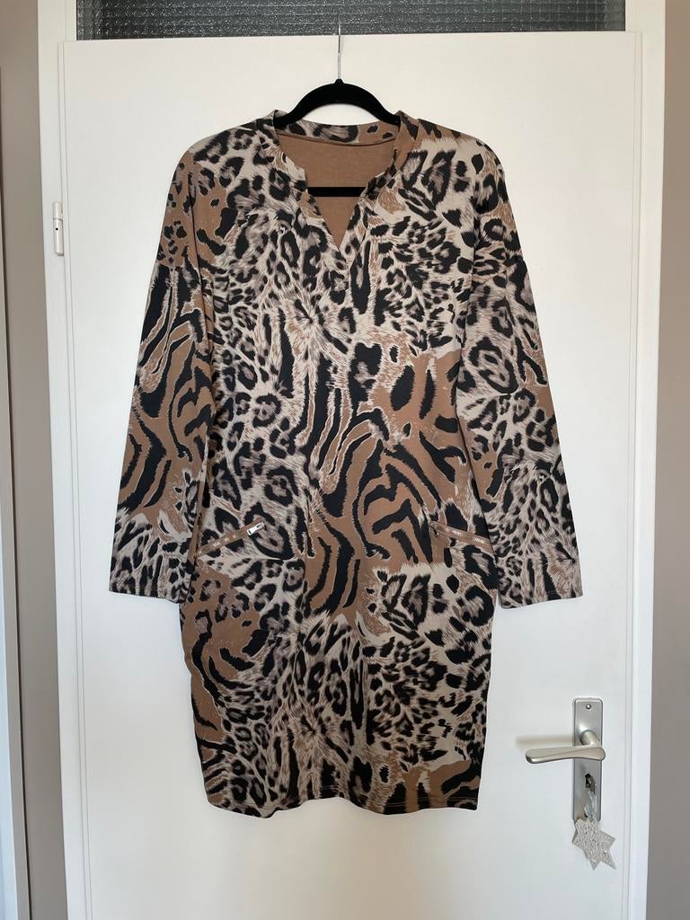 bruin beige panter en tijger print lange sweater trui mt 40, Maat 38/40 (M), Made in Italy, Bruin, Ophalen of Verzenden
