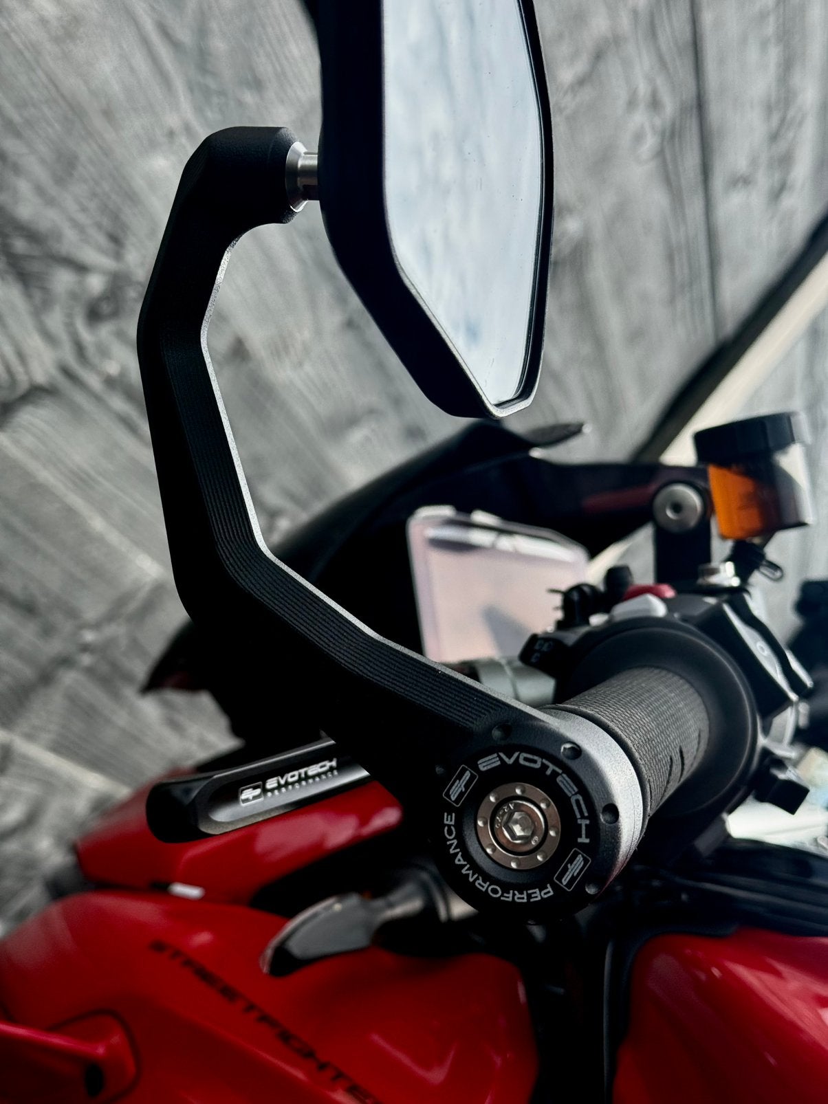 Foto 9 van Ducati StreetFighter V4 S - “Nieuwstaat”  slechts 7776 km