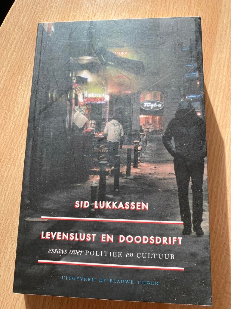 Levenslust en Doodsdrift - Sid Lukkassen, Ophalen of Verzenden, Zo goed als nieuw, Politiek en Staatkunde, Nederland