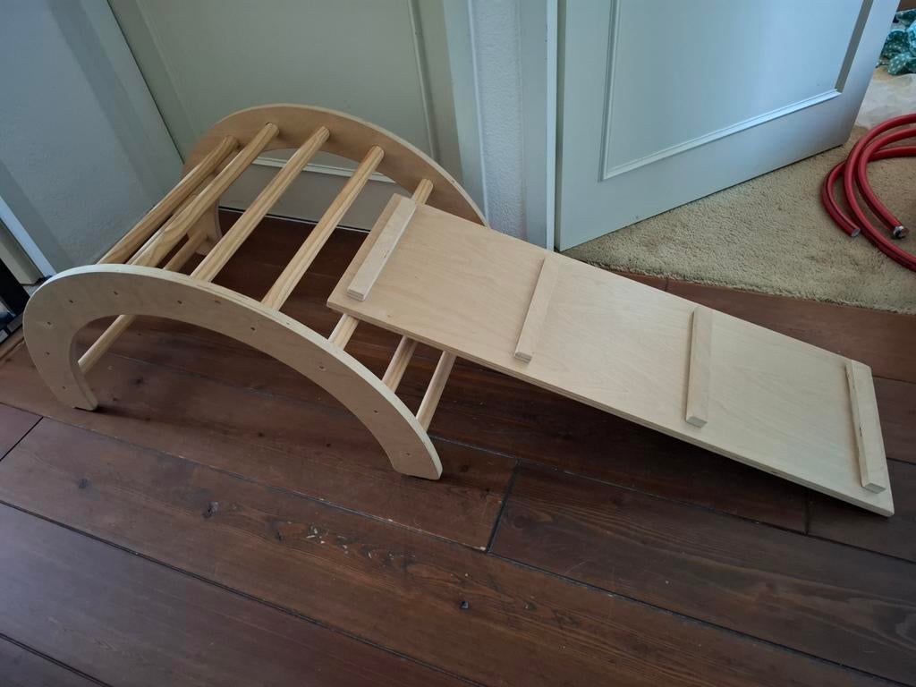 Houten klimboog glijbaan baby klimrek loopplank, Ophalen of Verzenden, Zo goed als nieuw, Overige typen
