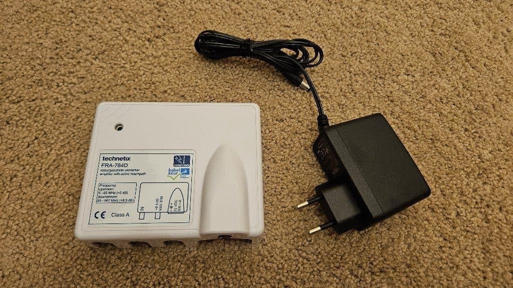 Technetix FRA-784D (retourgeschikte) antenneversterker, Ophalen, Zo goed als nieuw