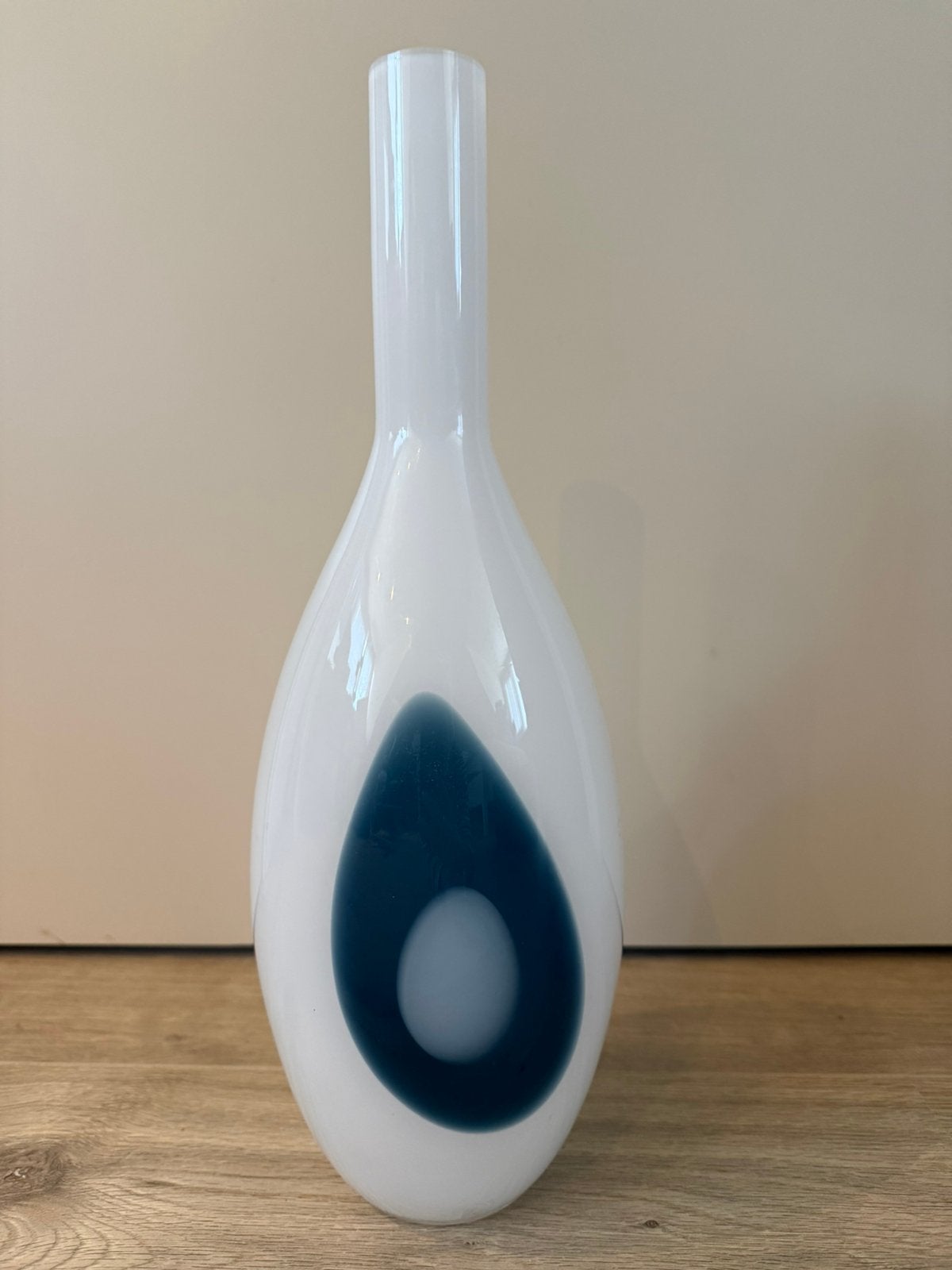 Leonardo glazen vaas wit met blauw, Ophalen, Zo goed als nieuw, Blauw
