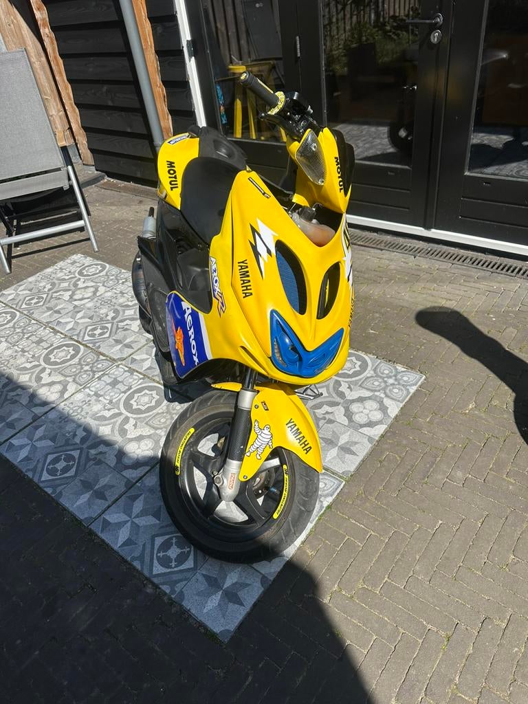 Yamaha aerox 86cc 2010, Ophalen, Zo goed als nieuw, Benzine, Aerox