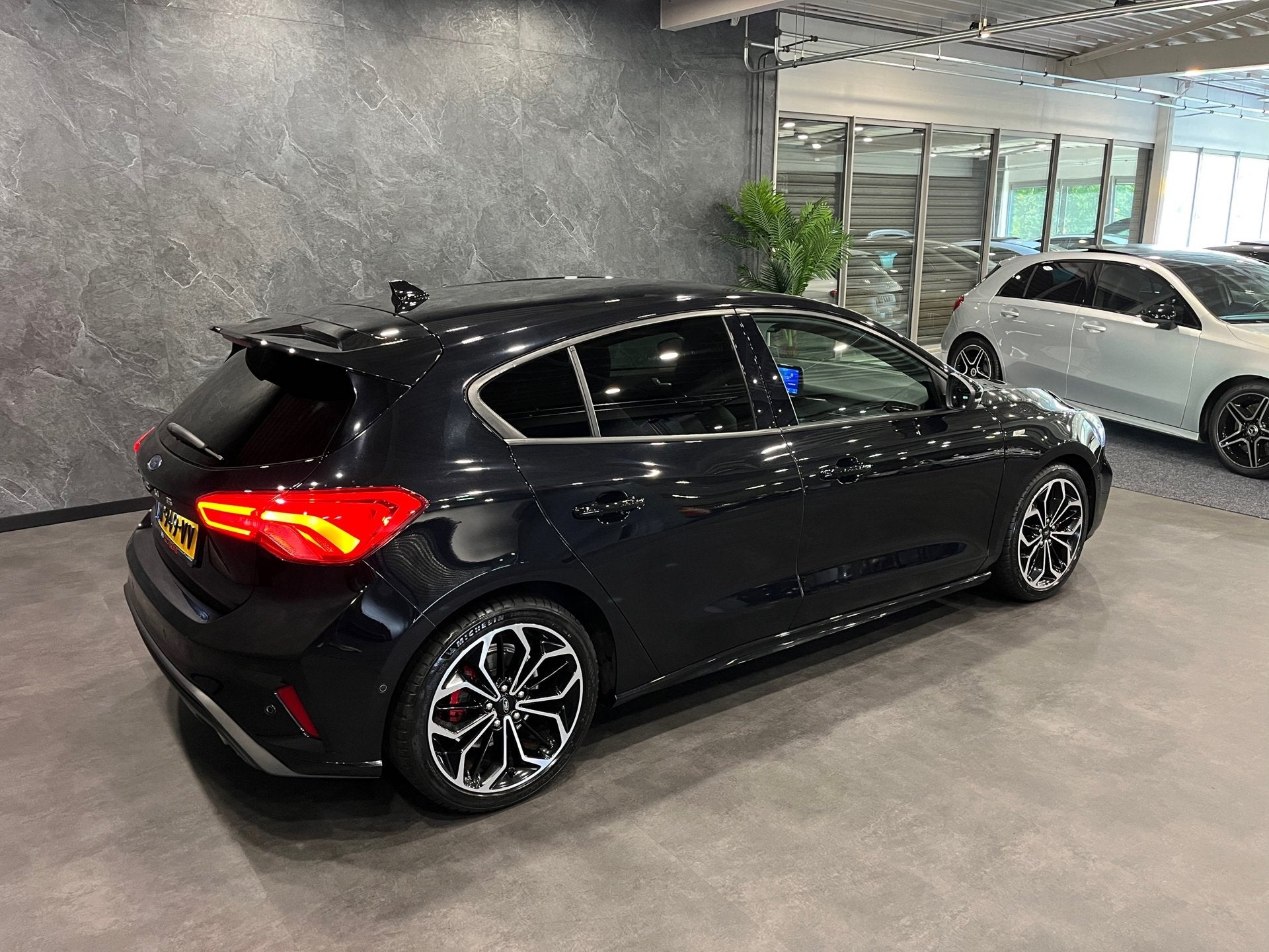 Ford Focus 1.5 EcoBlue ST Line Business AUTOMAAT NAP, Auto's, Ford, Dealer onderhouden, Gebruikt, 4 cilinders, Automatische klimaatregeling
