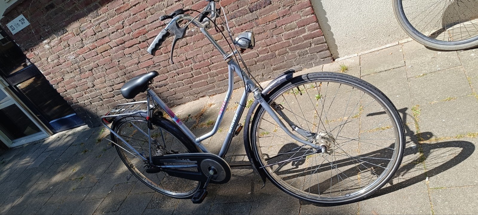 Damesfiets 28 inch Batavus Torino, Fietsen en Brommers, 56 cm of meer, Ophalen of Verzenden, Zo goed als nieuw, Handrem