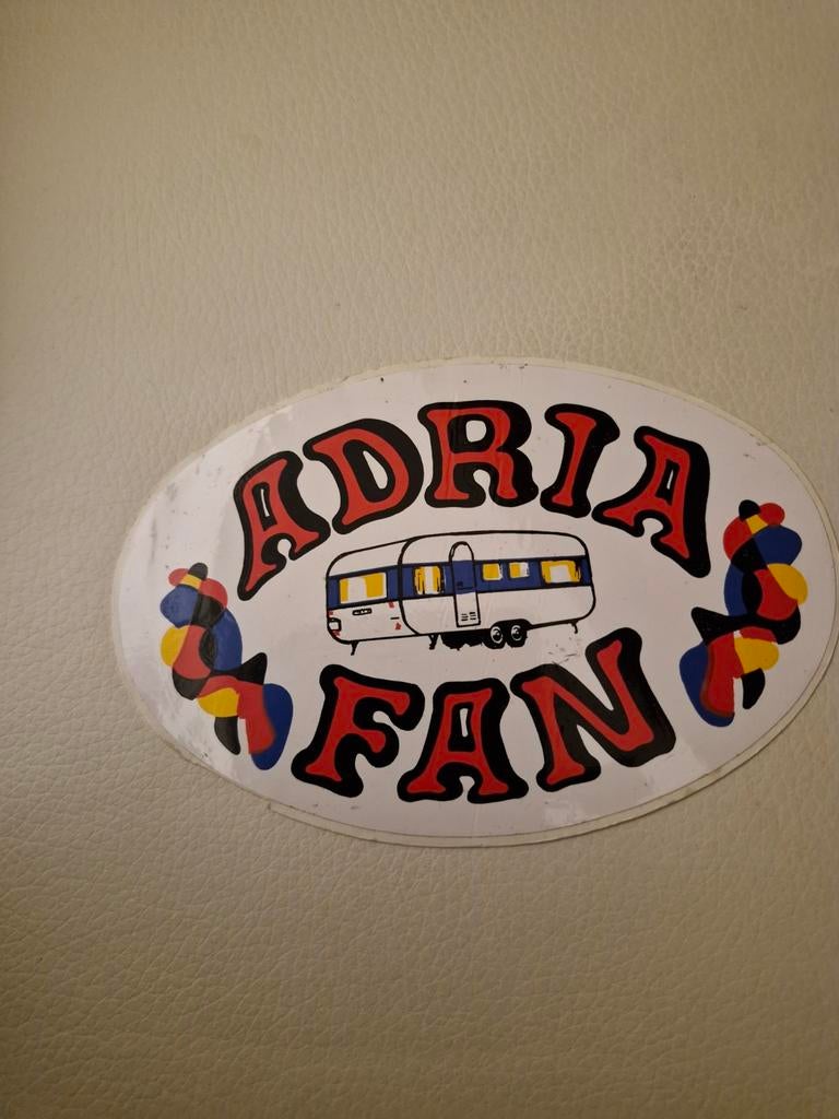 6331 Sticker Adria Fan Caravan - Compact en Comfortabel, Ophalen of Verzenden, Nieuw