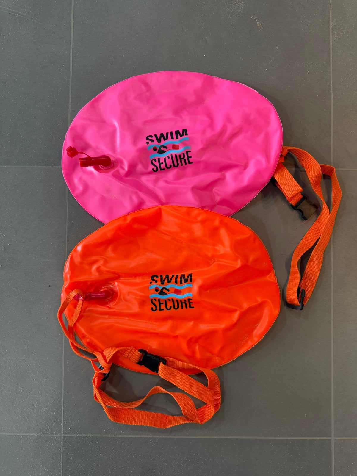 Swim Secure opblaasbare zwemboei (meerdere op voorraad), Ophalen of Verzenden, Zo goed als nieuw