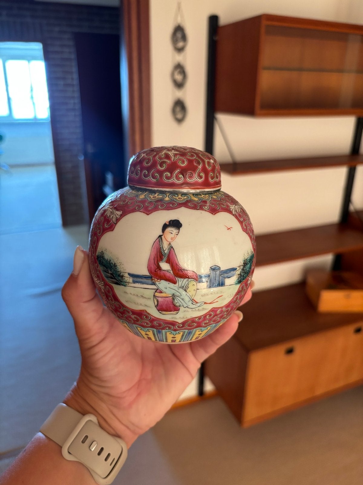 Antieke Chinese gemberpot met handgeschilderde figuren, Ophalen