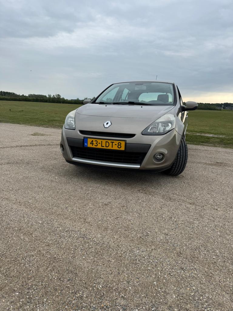 RENAULT CLIO 1.2 TCE KEYLESS CLIMA APK, Voorwielaandrijving, 535 kg, 4 cilinders, 100 pk