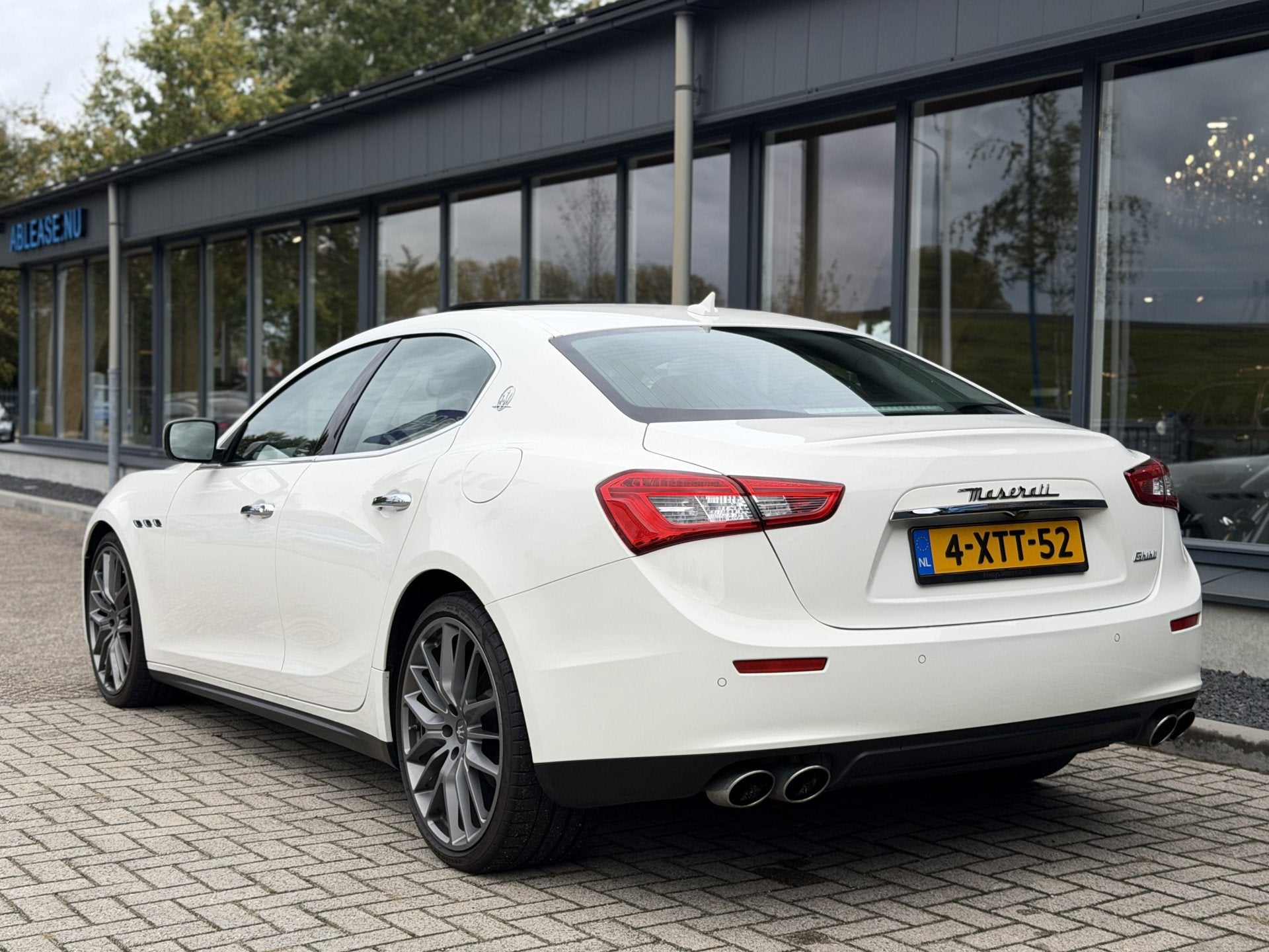 Maserati Ghibli 3.0 V6 D Dealer OH Camera Vol Leder, Auto's, Achterwielaandrijving, Gebruikt, Diesel, Sedan