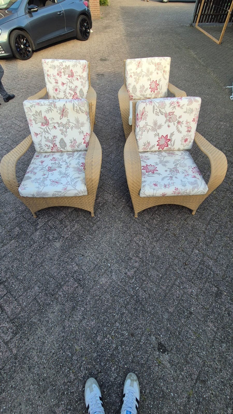 Prachtige tuinstoelen met bloemkussens (4 stuks), Tuin en Terras, Ophalen, 4 zitplaatsen, Gebruikt, Stoel