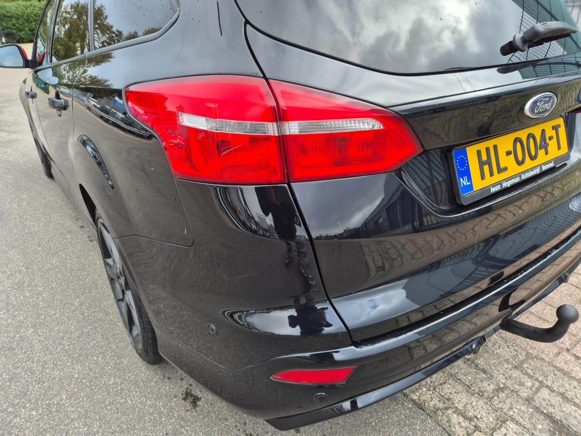 Foto 12 van Ford Focus Wagon 1.5 Black Edition ST Look *AKTIEPRIJS!