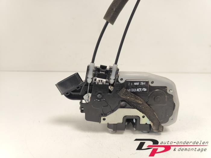 Deurslot Mechaniek 4Deurs rechts-voor van een Nissan Micra, Gebruikt, -, -, Ophalen of Verzenden