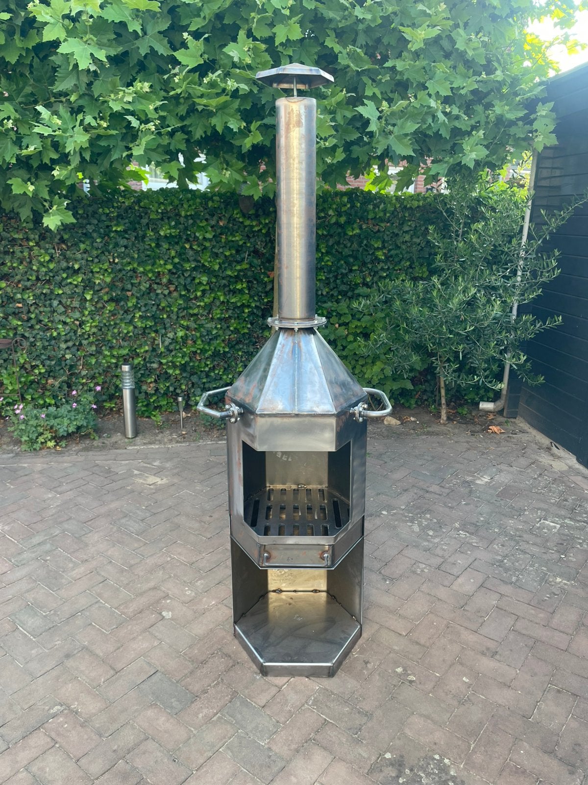 Tuinkachel van staal gemaakt. Hoogte 2 meter, Tuin en Terras, Tuinhaarden, Ophalen, Zo goed als nieuw