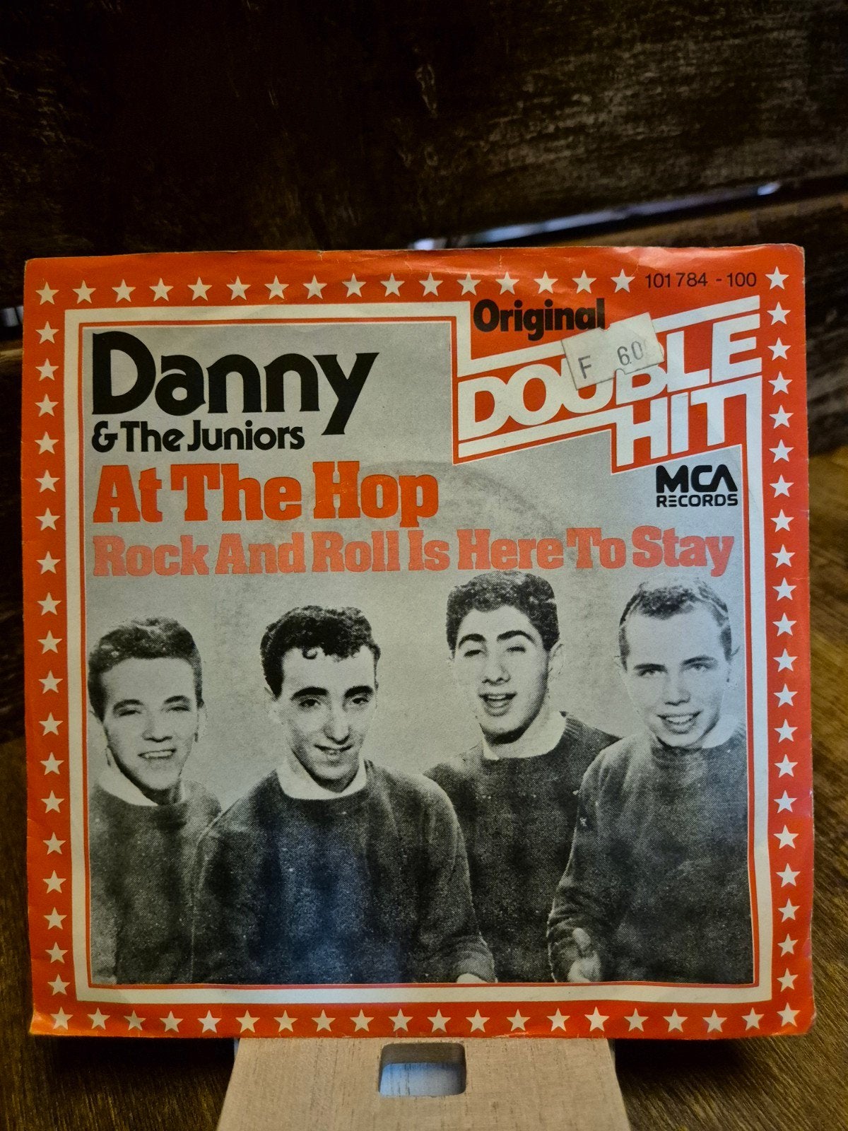 Danny & The Juniors - At The Hop / Rock And Roll Is Here To, Cd's en Dvd's, Vinyl Singles, Gebruikt, 7 inch, Single, Ophalen of Verzenden