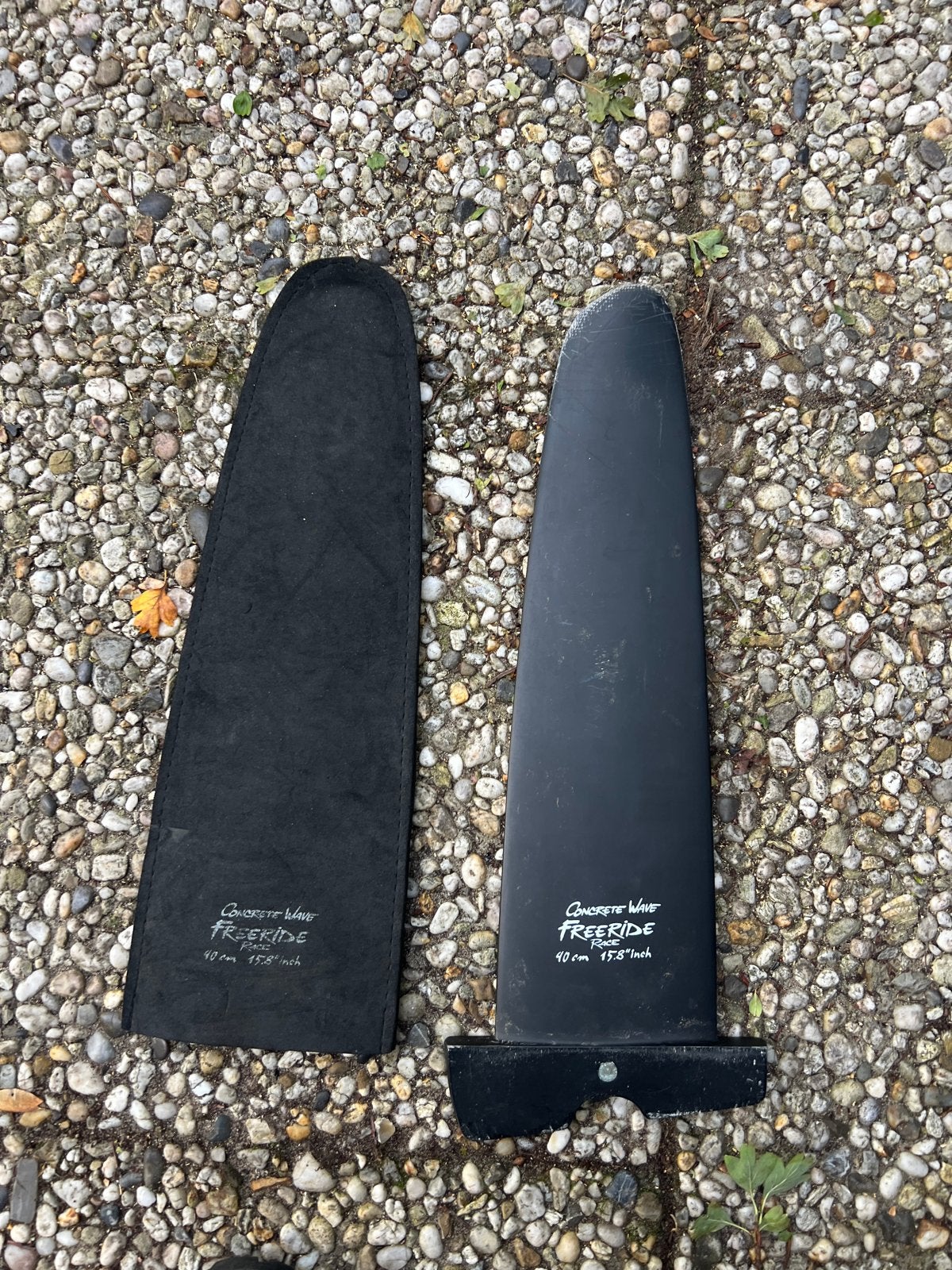 2x Concrete Wave Freeride Powerbox vin 40 cm, Watersport en Boten, Ophalen of Verzenden, Gebruikt, Overige merken, Vin