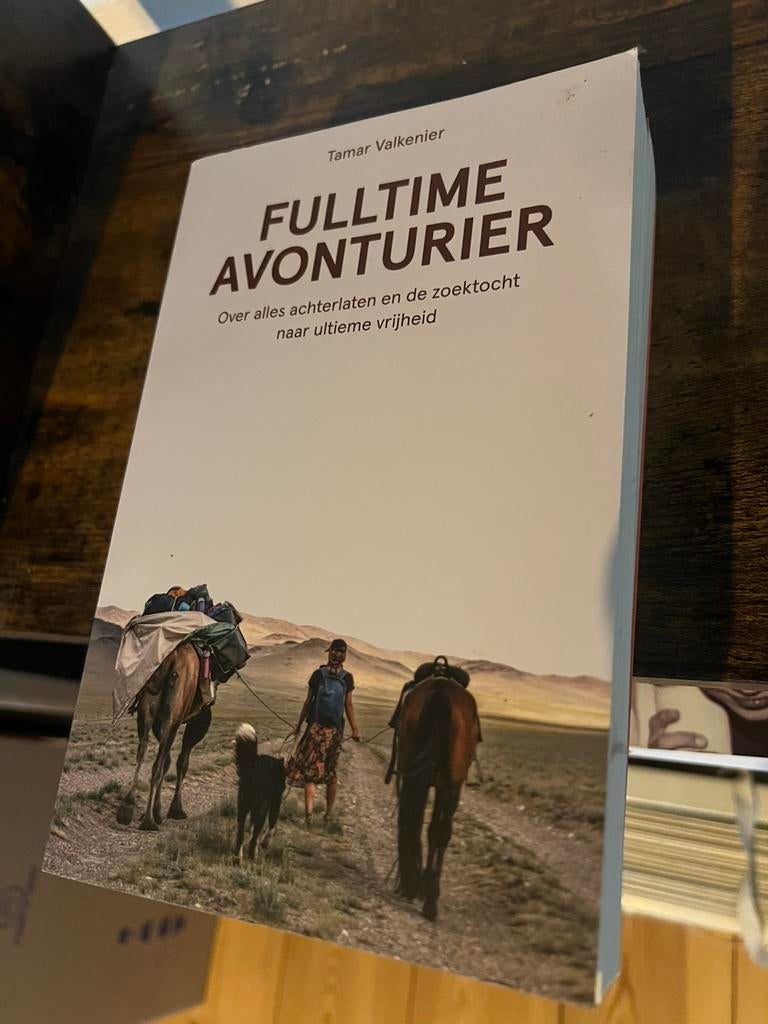 Fulltime avonturier, Ophalen of Verzenden, Zo goed als nieuw, Australië en Nieuw-Zeeland
