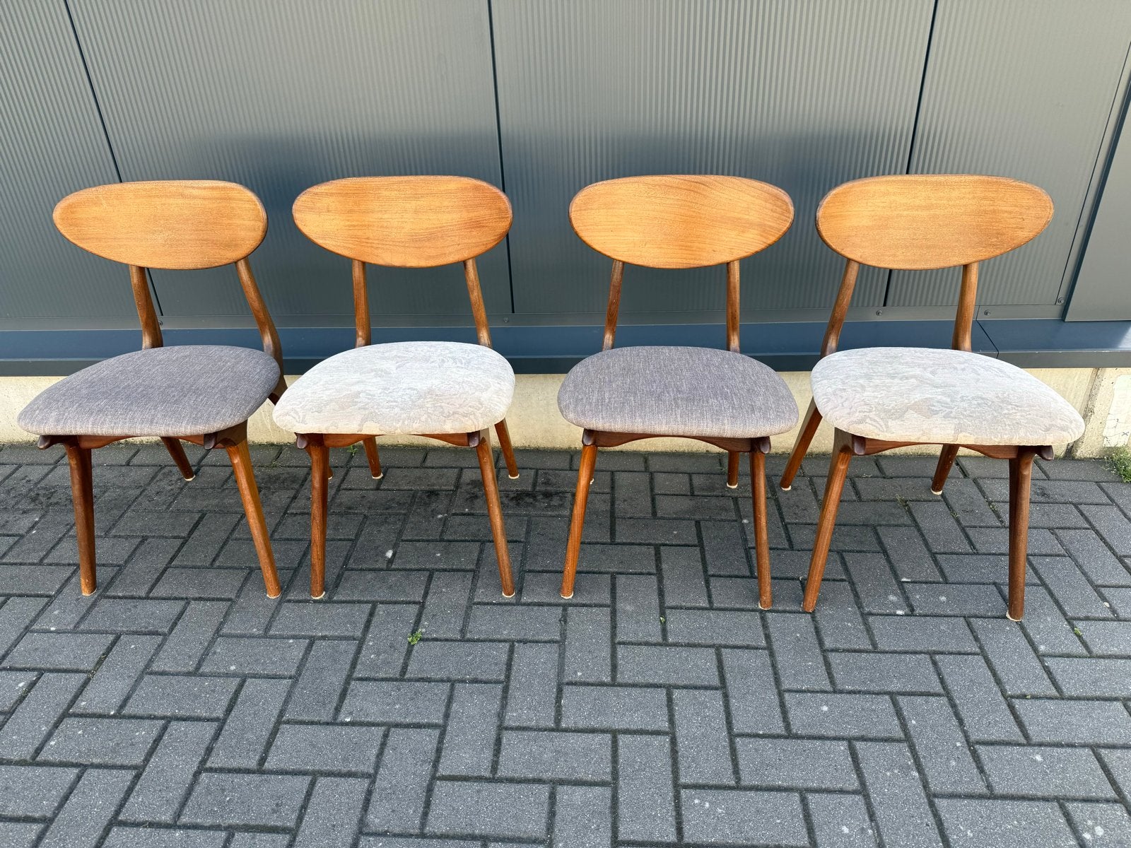 Set van 4 Awa eetkamerstoelen - Louis van Teeffelen design, Ophalen