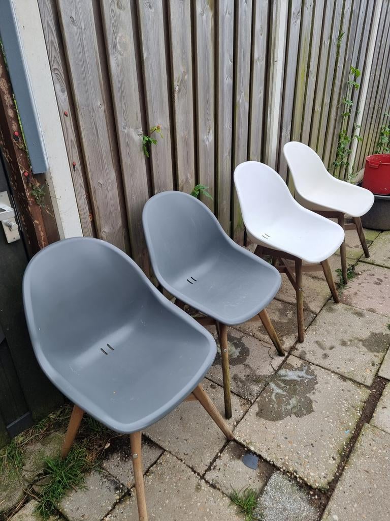 4 kuipstoelen voor binnen of buiten - Grijs en Wit, Gebruikt, Overige kleuren, Modern, Scandinavisch, Vier