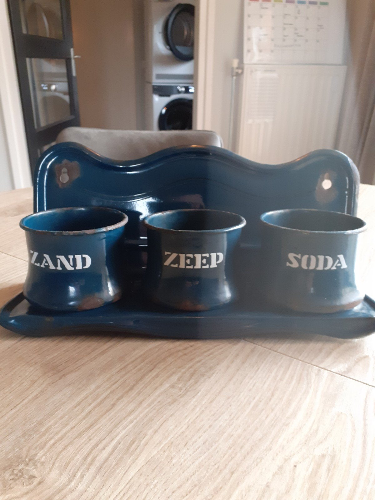 Vintage emaille voorraadpotten 'Zand, Zeep, Soda' met rek, Antiek en Kunst, Antiek | Emaille, Ophalen of Verzenden