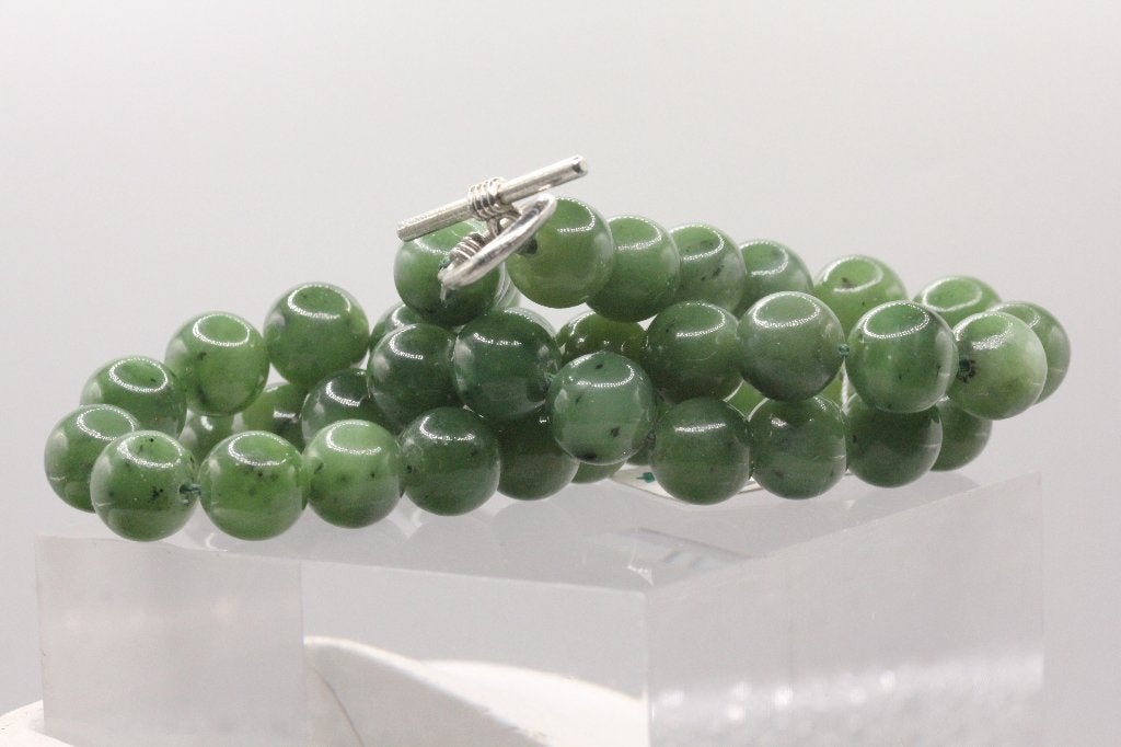 Jade/ nefriet ketting, Ophalen of Verzenden, Zo goed als nieuw, Steen of Mineraal, Met edelsteen
