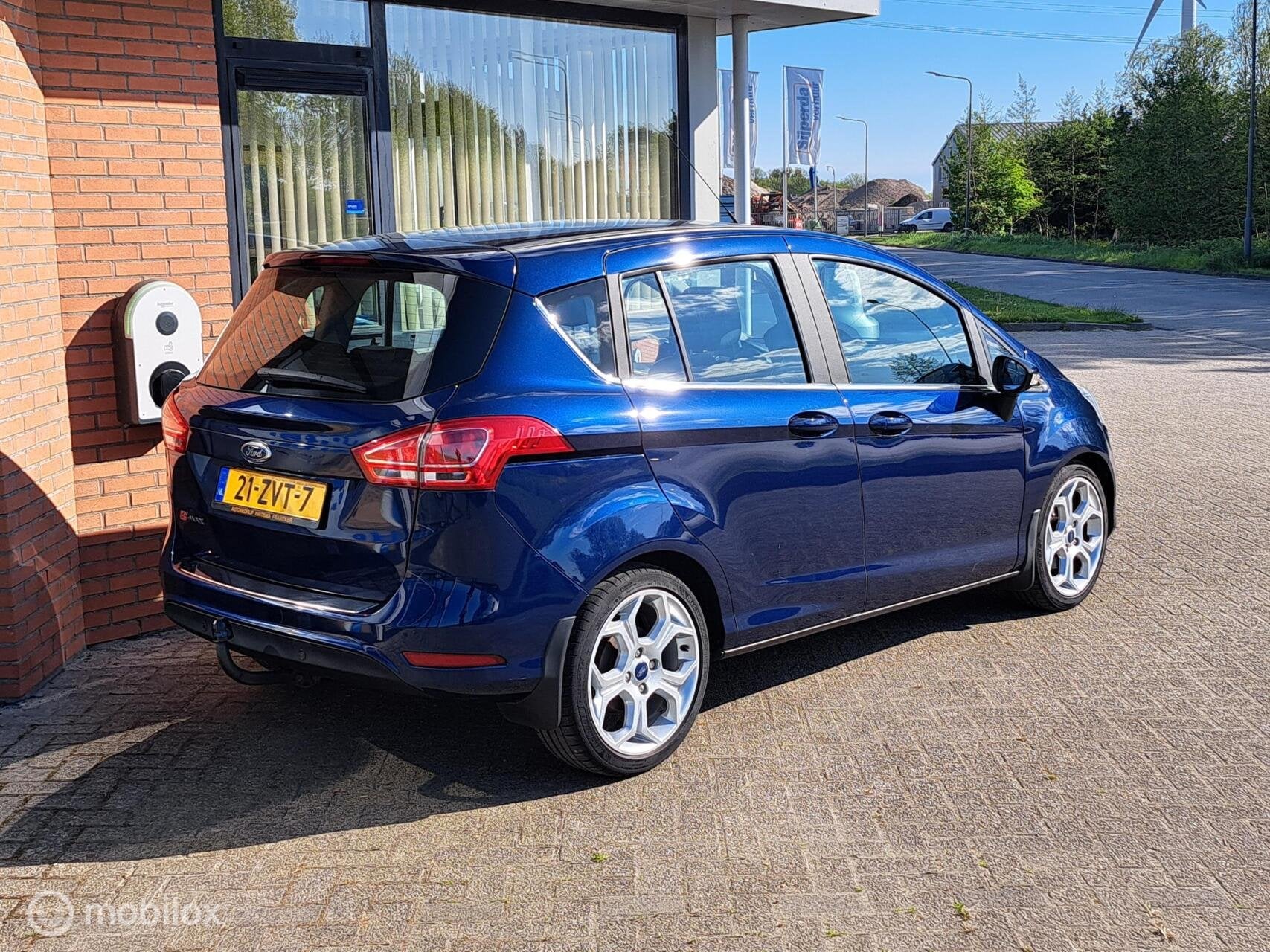 Ford B-Max 1.6 TI-VCT Titanium Automaat | Tr.hk | LMV, Auto's, Gebruikt, Zwart, 4 cilinders, Leder en Stof