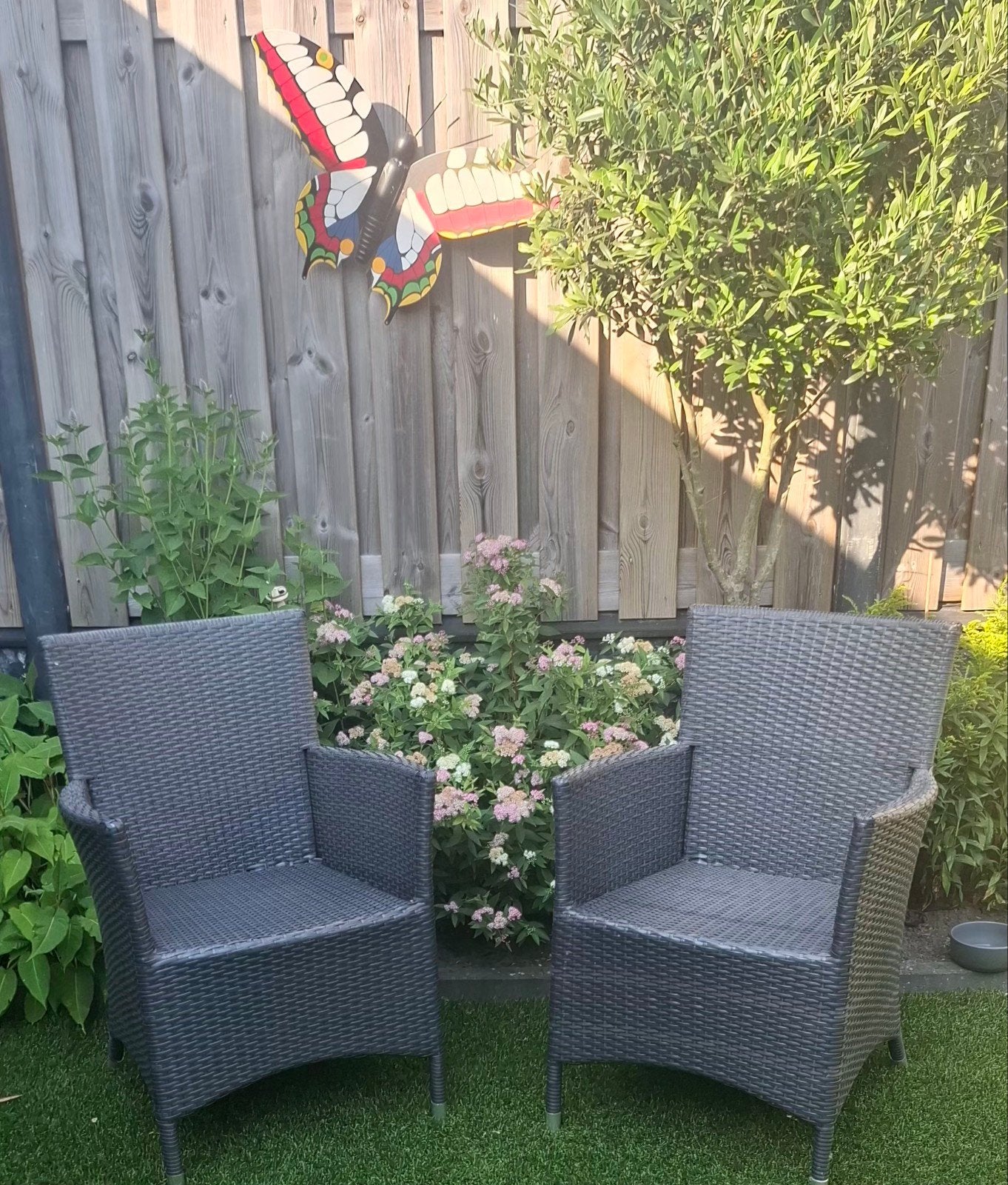 2 Tuinstoelen van wicker vlechtwerk, Ophalen, Gebruikt, Wicker