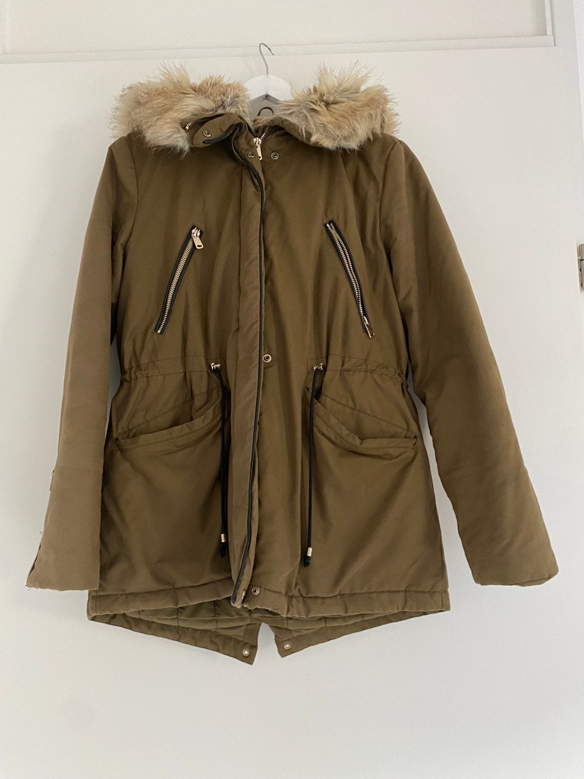 Khaki parka met nepbont maat M/38, Ophalen of Verzenden, Zo goed als nieuw, Maat 38/40 (M), Groen