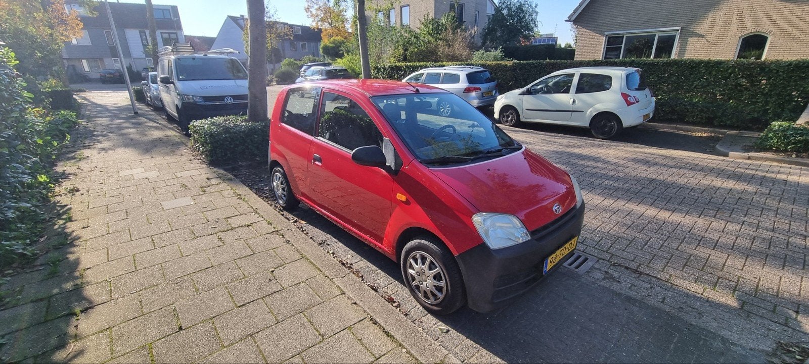 Te koop: Daihatsu Cuore 2006 Rood, APK tot 30 mei 2027!, Auto's, Voorwielaandrijving, 600 kg, 18 €/maand, Cuore