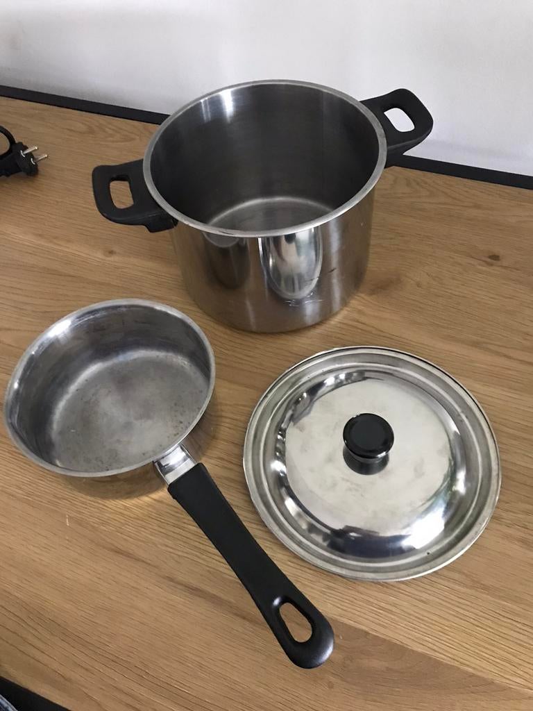 Setje van 2 pannen voor de camping, Caravans en Kamperen, Ophalen, Gebruikt