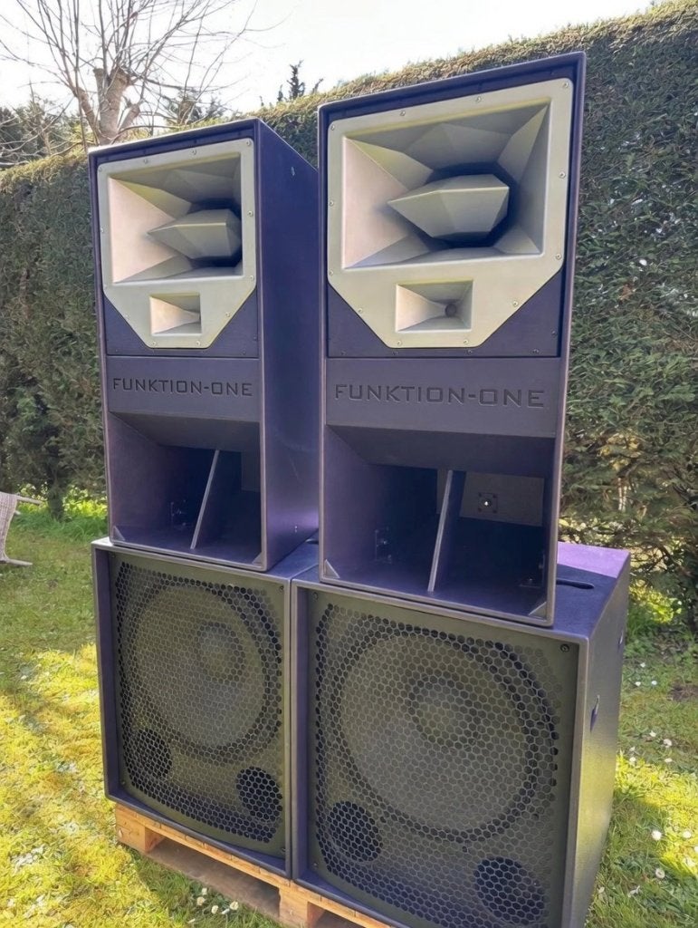 te huur Funktion One Resolution 2 BR118, XTA, Full Fat Audio, Gebruikt, Inclusief kabels, Speakerset, Ophalen