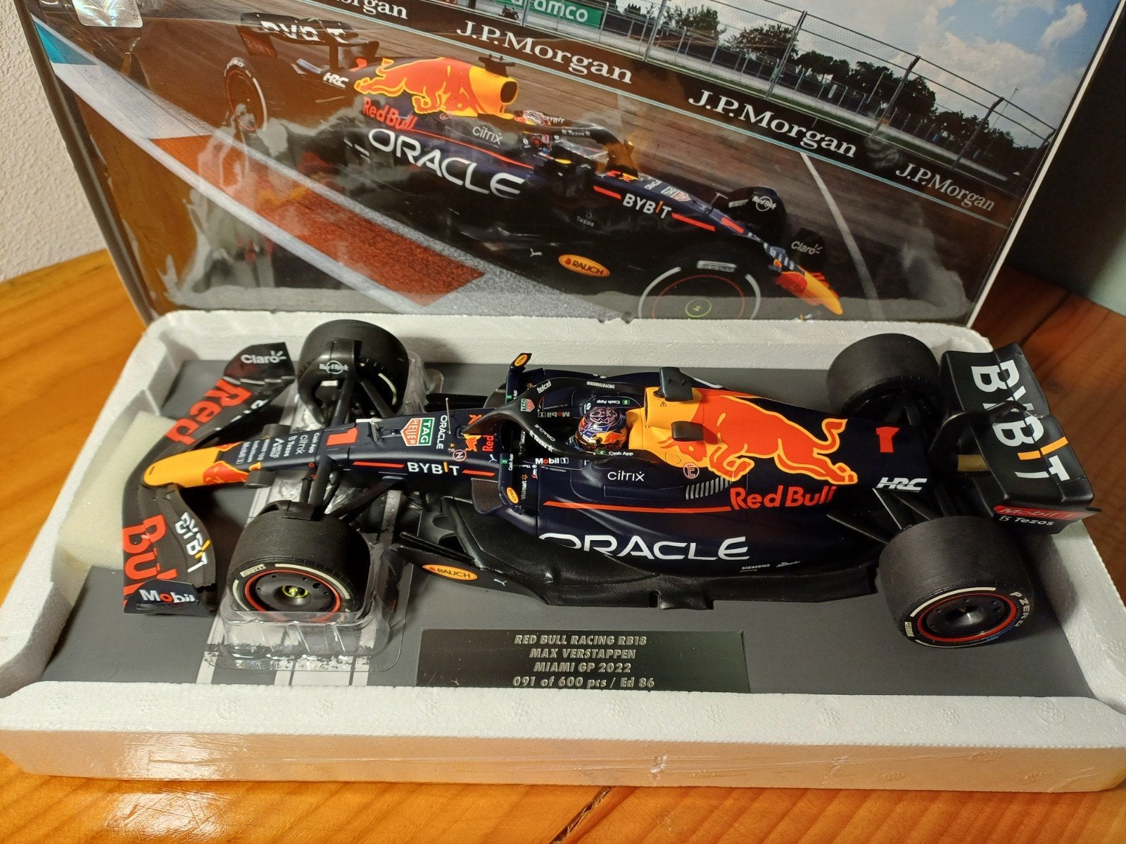 Schaalmodel Max Verstappen Red Bull RB18 Miami 2022 Ed. 86, Ophalen of Verzenden, Nieuw, Formule 1
