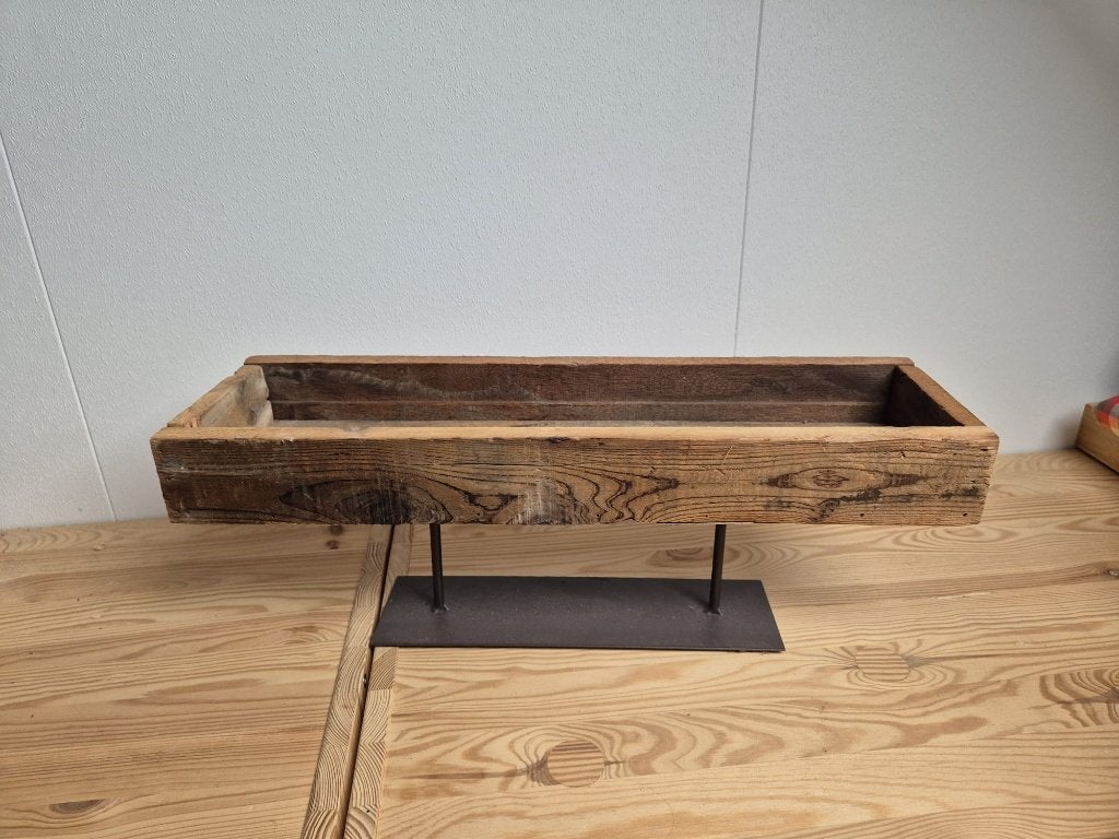 Vintage houten bak/trog op metalen standaard, Ophalen