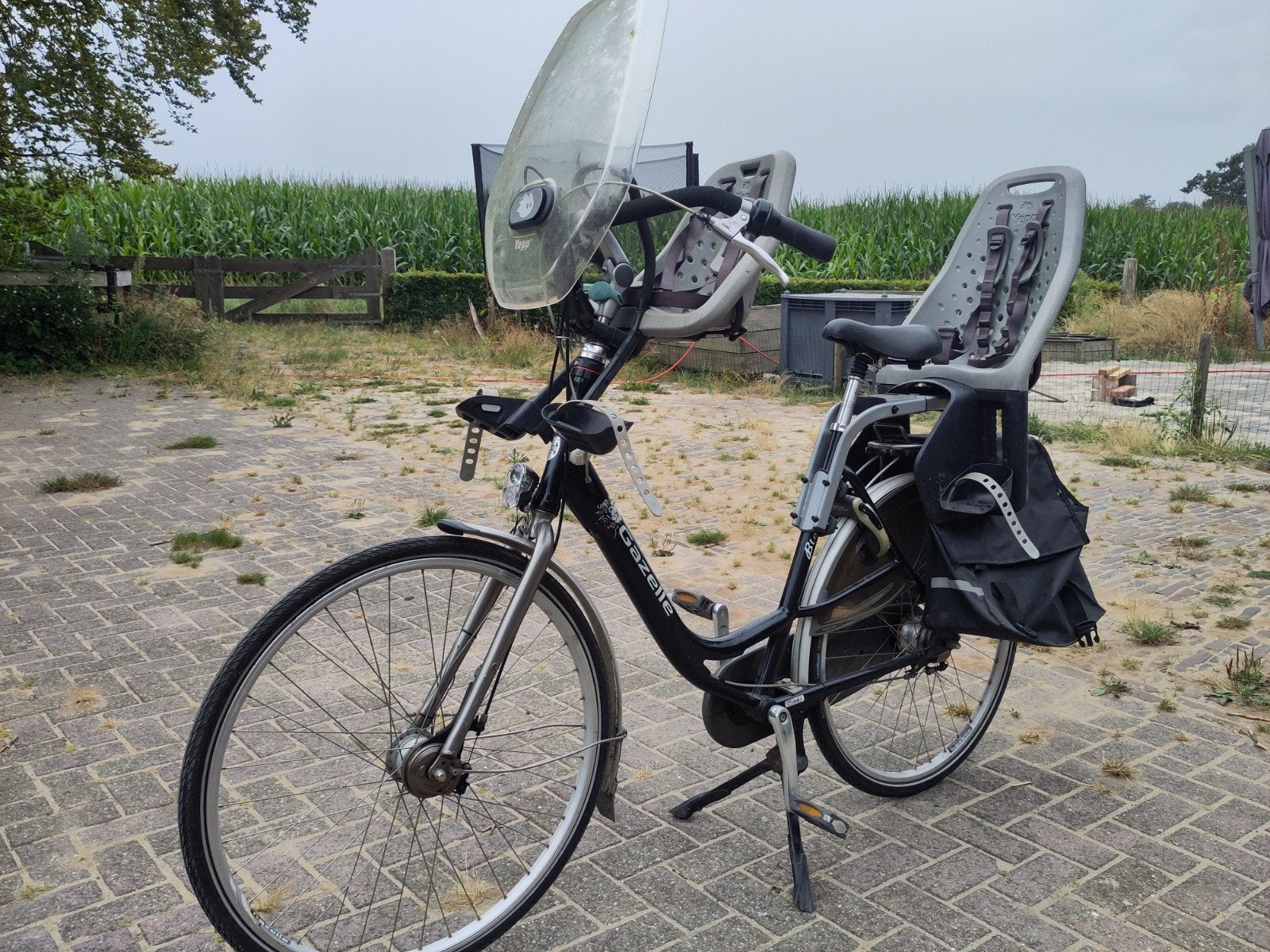 Gazelle Bloom moederfiets met kinderzitjes en fietstassen, Fietsen en Brommers, Fietsen | Dames | Damesfietsen, Ophalen, Gebruikt